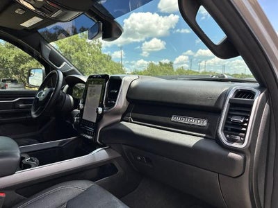 2022 RAM 1500 Big Horn 4x4 Crew Cab 5'7" Box