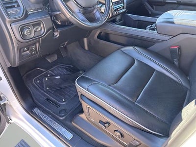 2022 RAM 1500 Limited 4x4 Crew Cab 5'7" Box