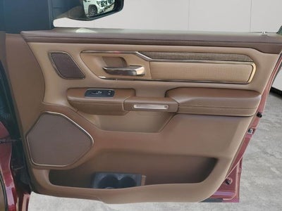 2019 RAM 1500 Longhorn 4x4 Crew Cab 5'7" Box