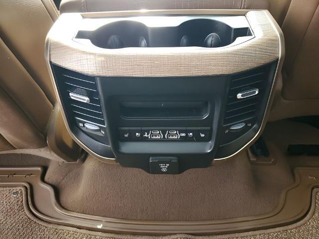 2019 RAM 1500 Longhorn 4x4 Crew Cab 5'7" Box