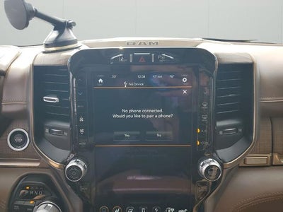 2019 RAM 1500 Longhorn 4x4 Crew Cab 5'7" Box