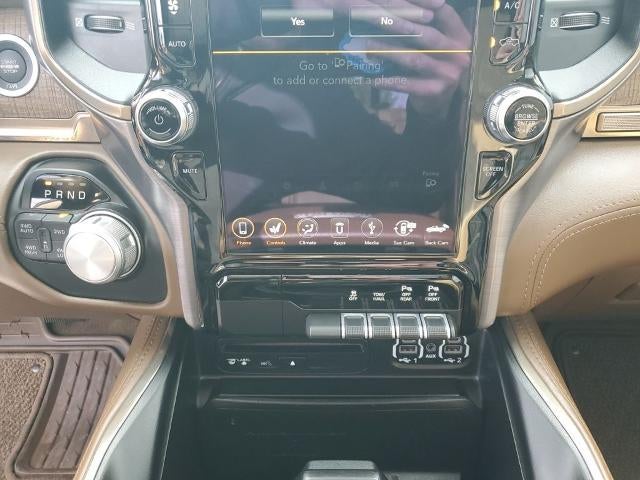 2019 RAM 1500 Longhorn 4x4 Crew Cab 5'7" Box