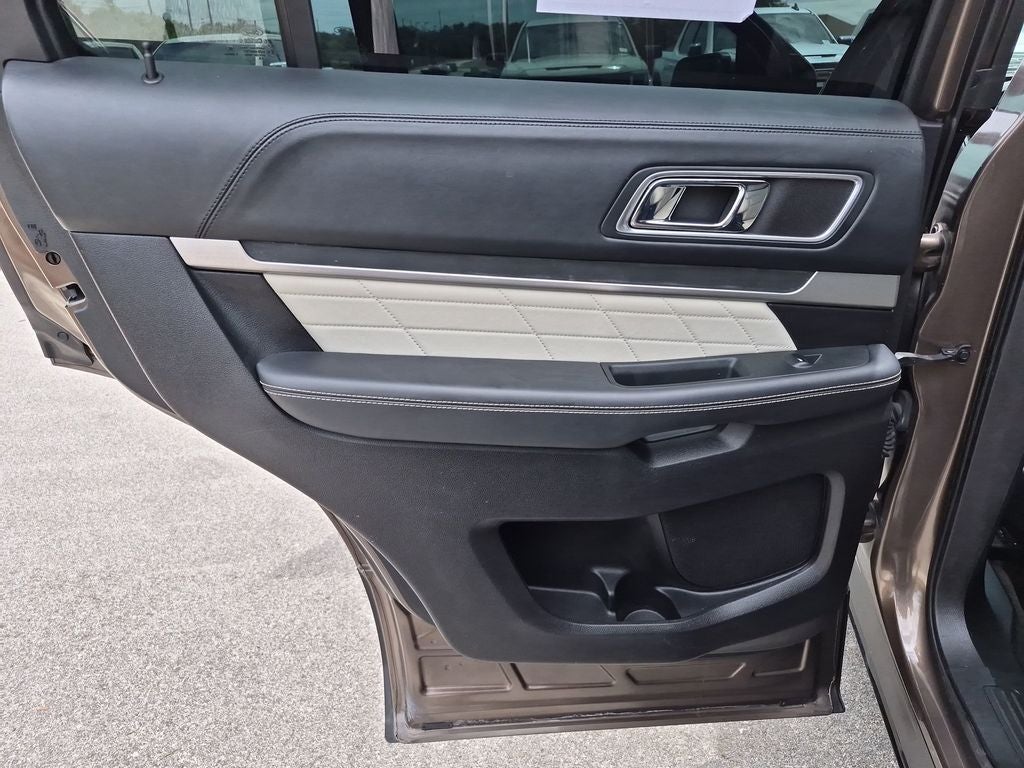 2016 Ford Explorer 4WD 4dr Platinum