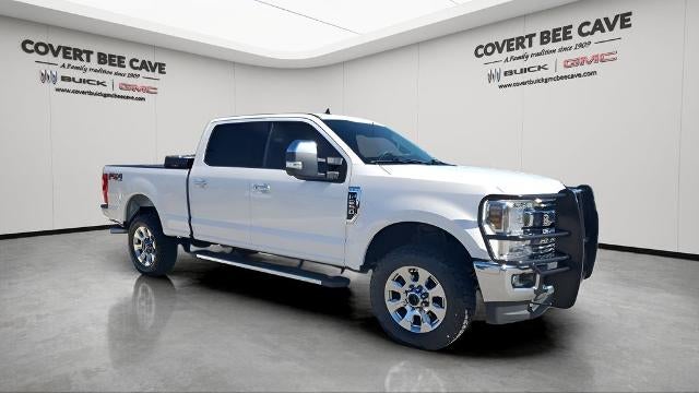 2019 Ford Super Duty F-250 SRW LARIAT 4WD Crew Cab 6.75' Box