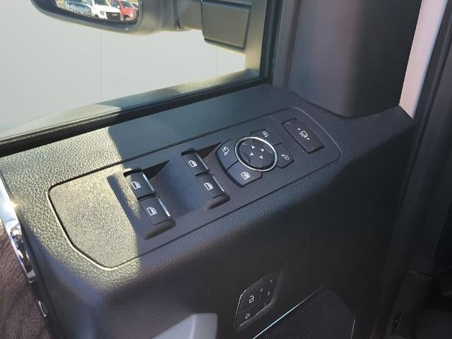 2019 Ford Super Duty F-250 SRW LARIAT 4WD Crew Cab 6.75' Box
