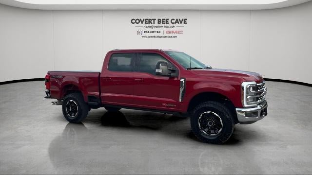 2025 Ford Super Duty F-250 SRW LARIAT 4WD Crew Cab 6.75' Box