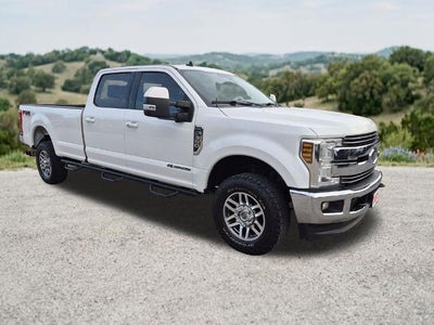 2019 Ford Super Duty F-350 SRW LARIAT 4WD Crew Cab 6.75' Box