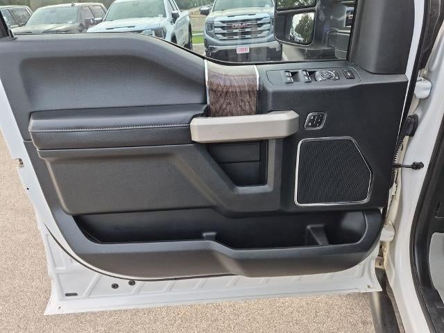 2019 Ford Super Duty F-350 SRW LARIAT 4WD Crew Cab 6.75' Box