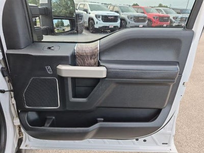 2019 Ford Super Duty F-350 SRW LARIAT 4WD Crew Cab 6.75' Box