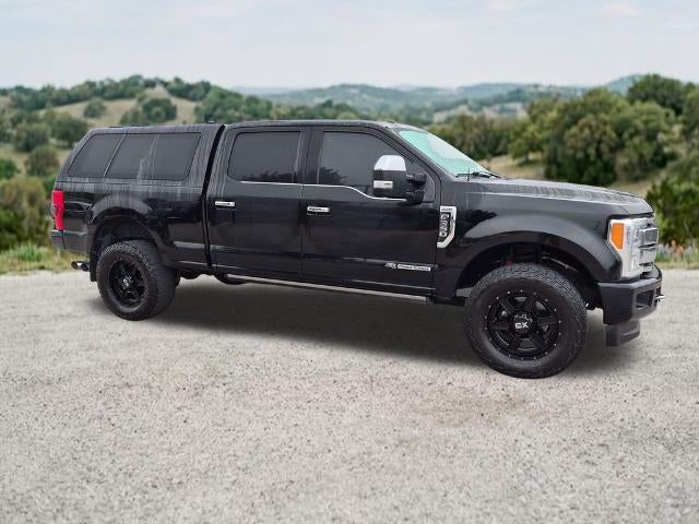 2017 Ford Super Duty F-350 SRW Platinum 4WD Crew Cab 6.75' Box