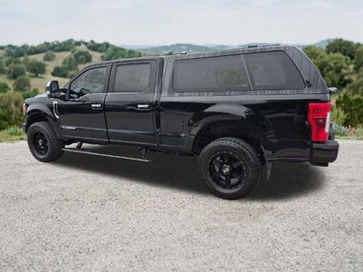 2017 Ford Super Duty F-350 SRW Platinum 4WD Crew Cab 6.75' Box