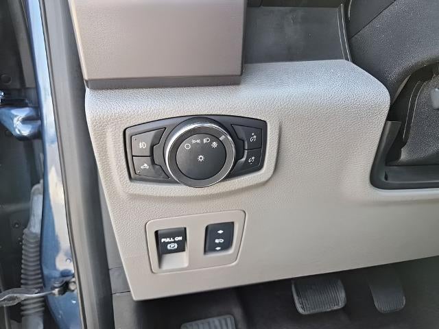 2015 Ford F-150 2WD SuperCab 6-1/2 Ft Box XLT