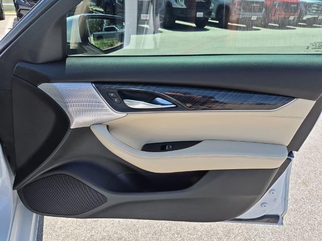 2022 Cadillac CT5 4dr Sdn Premium Luxury