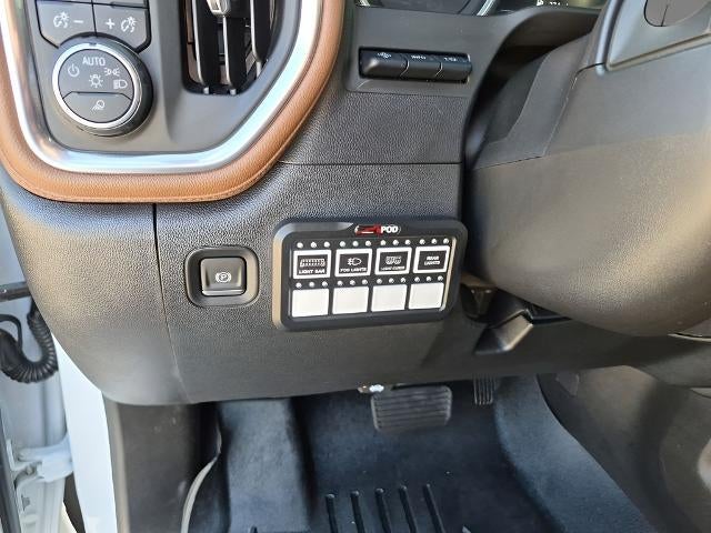 2020 Chevrolet Silverado 2500 HD Crew Cab Standard Box 4-Wheel Drive High Country