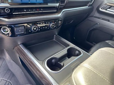 2024 Chevrolet Silverado 3500 HD Crew Cab Standard Box 4-Wheel Drive LT