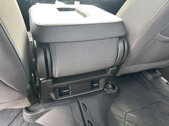 2022 Chevrolet Silverado 1500 Crew Cab Short Box 2-Wheel Drive Custom