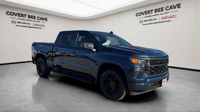 2023 Chevrolet Silverado 1500 Crew Cab Short Box 2-Wheel Drive Custom