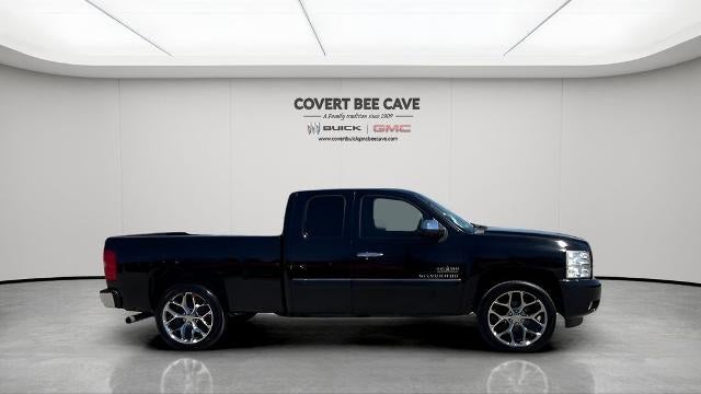 2011 Chevrolet Silverado 1500 Extended Cab Standard Box 2-Wheel Drive LT