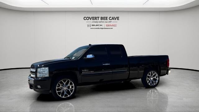 2011 Chevrolet Silverado 1500 Extended Cab Standard Box 2-Wheel Drive LT