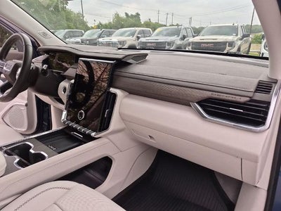 2024 GMC Acadia FWD Denali