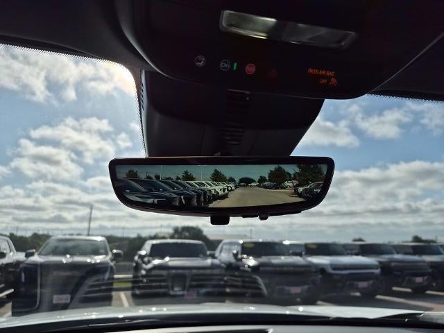 2026 GMC Acadia AWD AT4