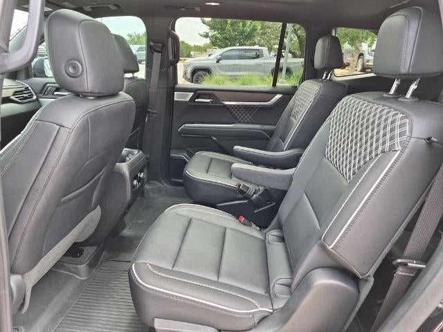 2024 GMC Acadia AWD Denali