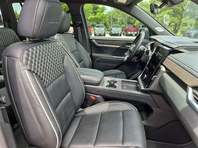 2024 GMC Acadia AWD Denali