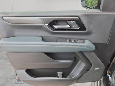 2025 GMC Yukon XL 4WD 4dr AT4