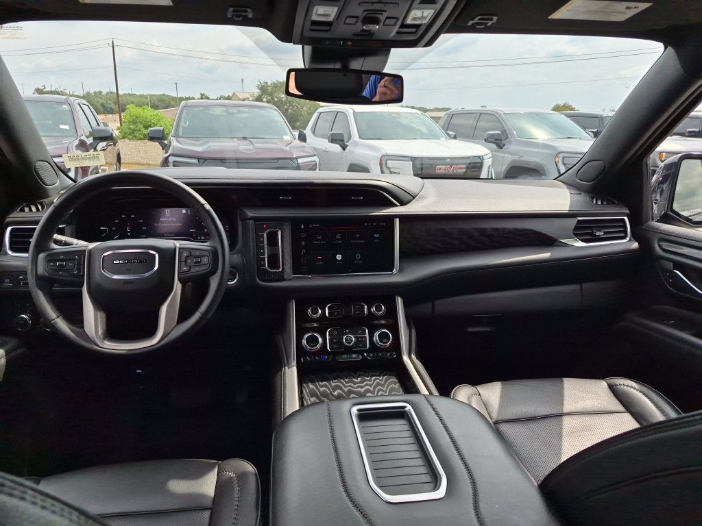 2023 GMC Yukon XL Denali