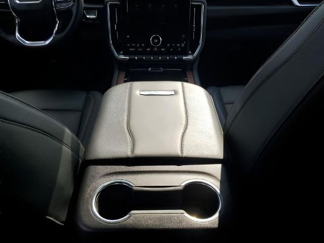 2025 GMC Yukon XL 4WD 4dr Denali