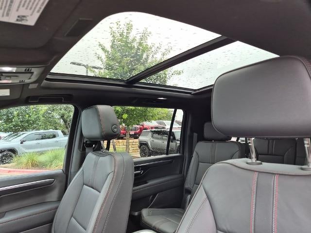 2025 Chevrolet Suburban 4WD RST