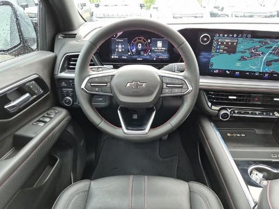 2025 Chevrolet Suburban 4WD RST