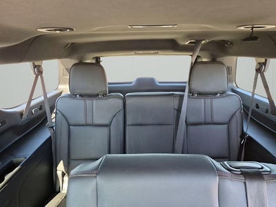 2022 Chevrolet Suburban 2WD RST