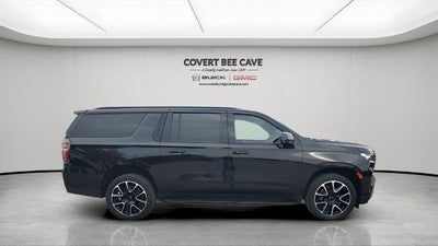 2022 Chevrolet Suburban 4WD RST