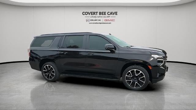 2022 Chevrolet Suburban 4WD RST