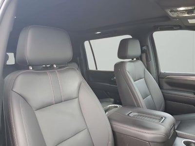 2022 Chevrolet Suburban 4WD RST