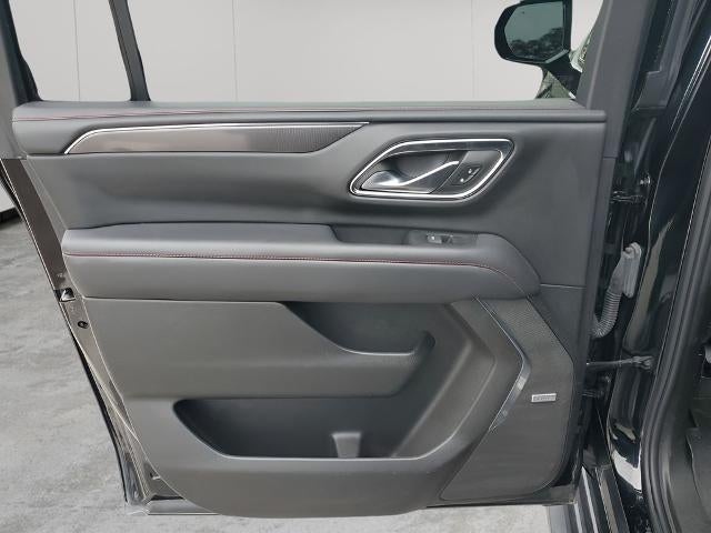 2022 Chevrolet Suburban 4WD RST