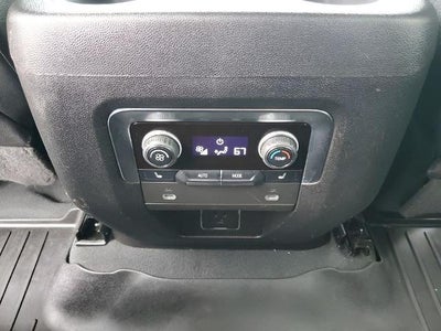 2022 Chevrolet Suburban 4WD RST