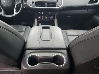 2022 Chevrolet Suburban 4WD RST