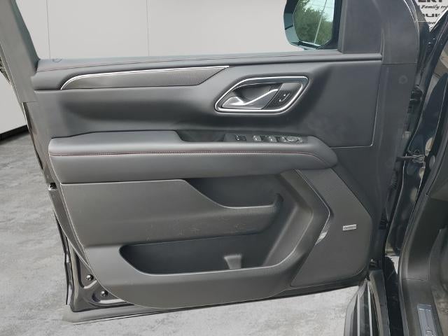 2022 Chevrolet Suburban 4WD RST