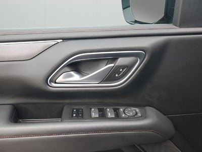 2022 Chevrolet Suburban 4WD RST