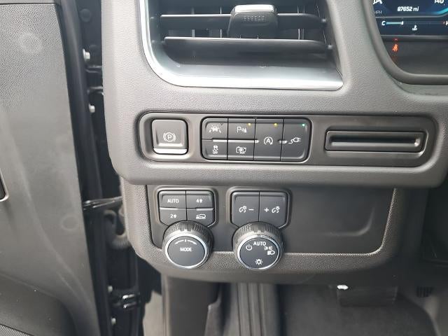 2022 Chevrolet Suburban 4WD RST