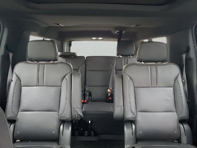 2022 Chevrolet Suburban 4WD RST