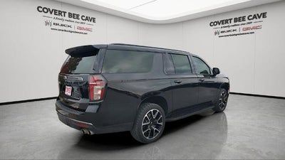 2022 Chevrolet Suburban 4WD RST