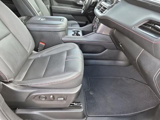 2023 Chevrolet Suburban 4WD RST