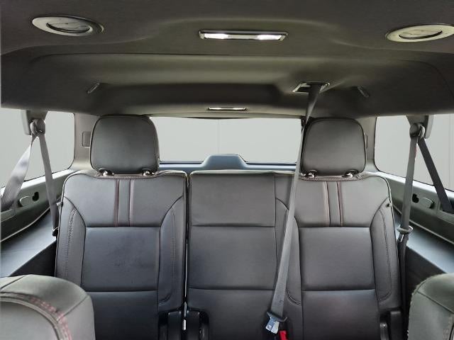 2023 Chevrolet Suburban 4WD RST