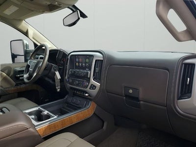 2016 GMC Sierra 2500 HD Crew Cab Standard Box 4-Wheel Drive SLT