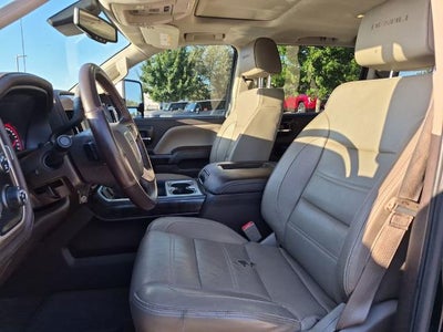 2016 GMC Sierra 2500 HD Crew Cab Standard Box 4-Wheel Drive Denali
