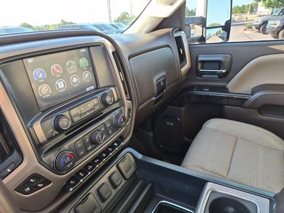 2016 GMC Sierra 2500 HD Crew Cab Standard Box 4-Wheel Drive Denali