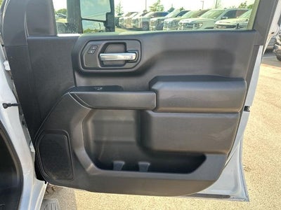 2024 GMC Sierra 2500 HD Crew Cab Long Box 4-Wheel Drive Pro